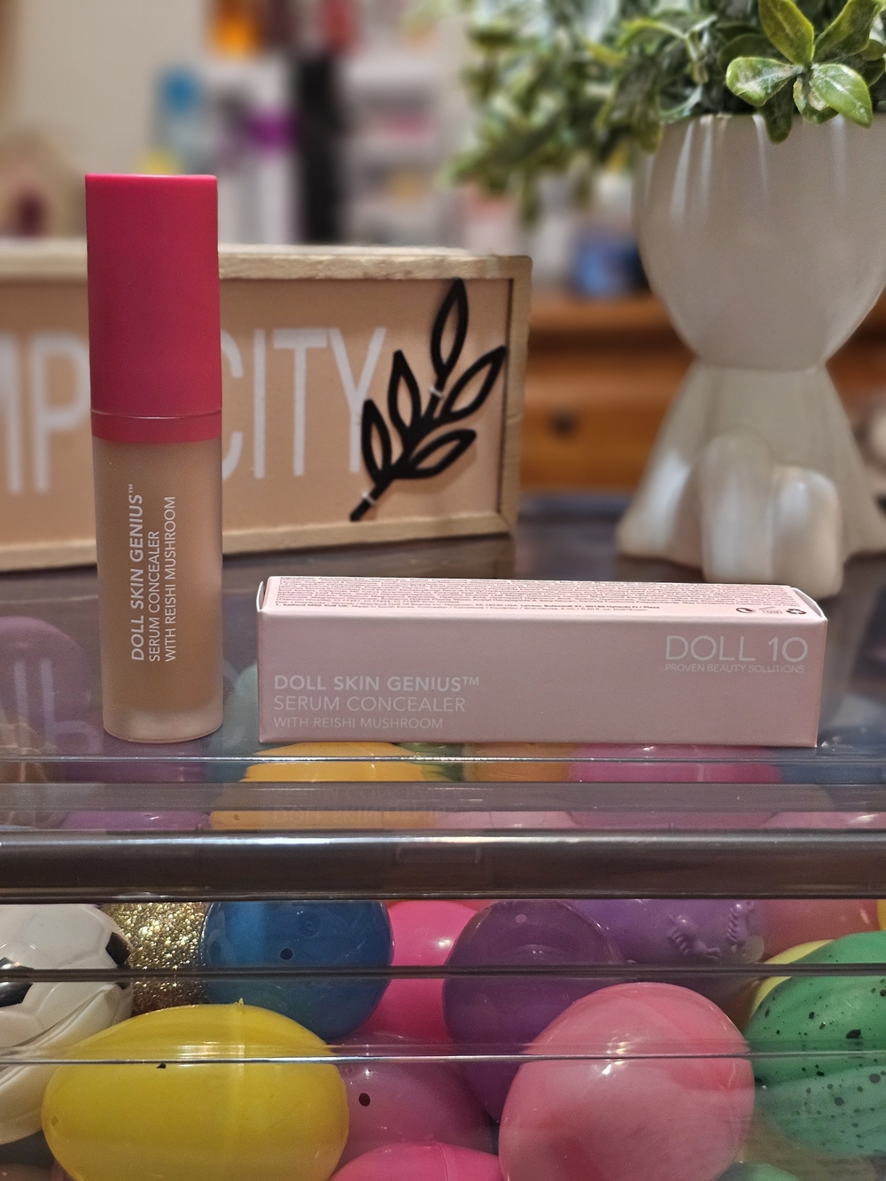 Doll 10 Genius Serum Concealer - Pink Cap, Beige Tube